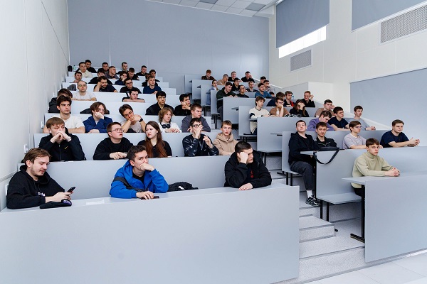 В СГУГиТ продолжаются встречи посвященные службе в беспилотных войсках